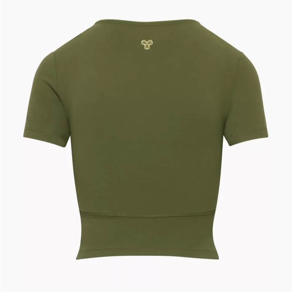 TNA ACTION Butter Bound T-Shirt - Picture 2 of 4